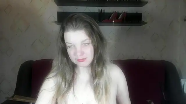 Snapshot of DarkIlona chatting on November 2025 06:08:01 AM DarkIlona online show from November 2025 06:08:01 AM