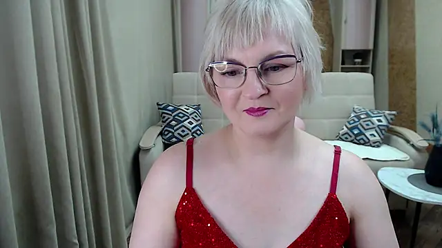 Snapshot of BlondeBrilliant7 chatting on January 2025 05:41:02 AM BlondeBrilliant7 online show from January 2025 05:41:02 AM
