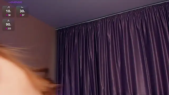 Snapshot of CedelKyngi chatting on December 2024 09:46:02 AM CedelKyngi online show from December 2024 09:46:02 AM