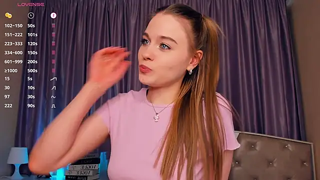 Snapshot of CedelKyngi chatting on January 2025 01:23:02 PM CedelKyngi online show from January 2025 01:23:02 PM