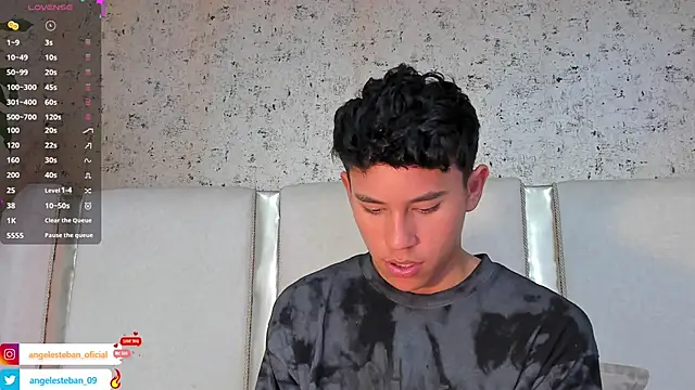 Angel esteban fx online show from February 2025 07:12:02 AM