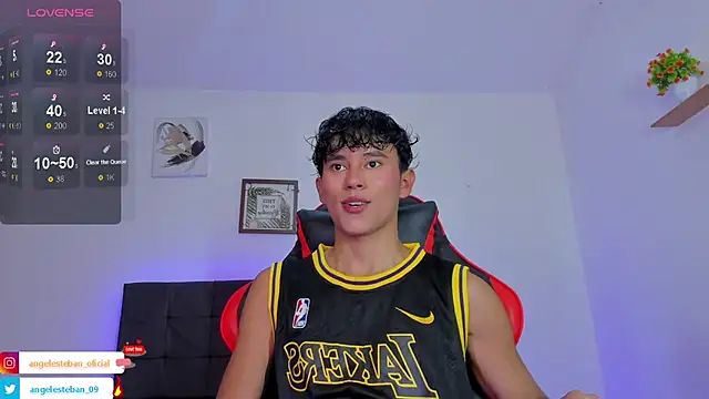 Angel esteban fx online show from October 2025 03:48:01 AM