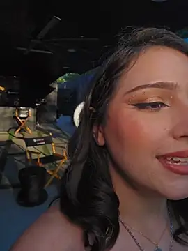 freya bella  online show from March 2026 12:45:01 AM