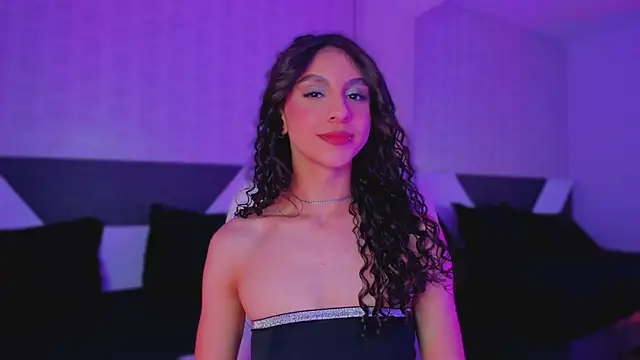 Snapshot of MiissCharlotte chatting on March 2025 05:11:01 AM MiissCharlotte online show from March 2025 05:11:01 AM