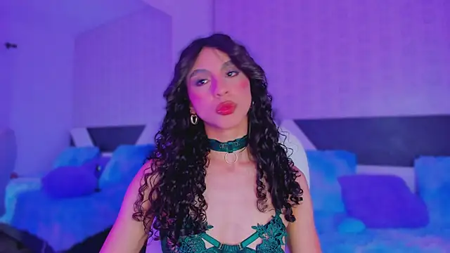 Snapshot of MiissCharlotte chatting on March 2025 04:40:02 AM MiissCharlotte online show from March 2025 04:40:02 AM