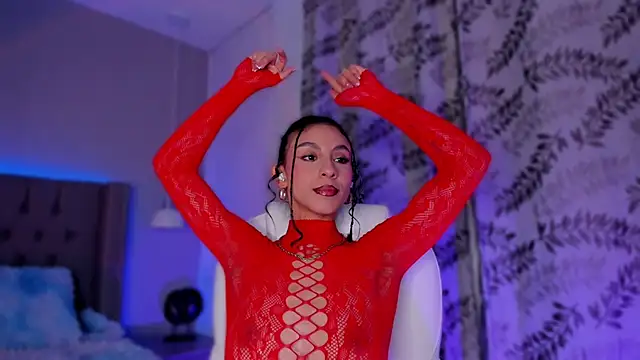 Snapshot of MiissCharlotte chatting on October 2025 04:22:02 AM MiissCharlotte online show from October 2025 04:22:02 AM