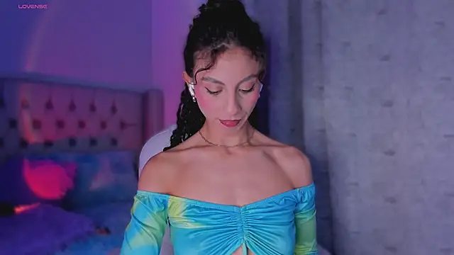 Snapshot of MiissCharlotte chatting on October 2025 01:07:02 AM MiissCharlotte online show from October 2025 01:07:02 AM