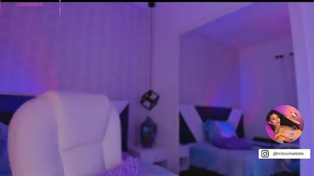 Snapshot of MiissCharlotte chatting on November 2025 01:48:02 AM MiissCharlotte online show from November 2025 01:48:02 AM