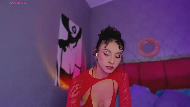 Snapshot of MiissCharlotte chatting on November 2025 03:27:01 AM MiissCharlotte online show from November 2025 03:27:01 AM