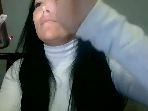 Laura martin  online show from February 2025 12:58:02 AM