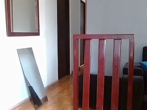 Laura martin  online show from February 2025 03:58:01 PM