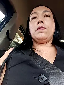 Laura martin  online show from February 2025 02:57:01 PM