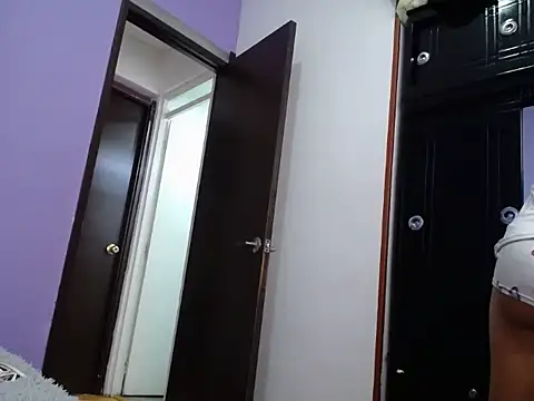 Laura martin  online show from April 2026 11:24:01 AM