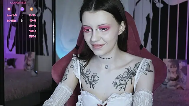 prettybones online show from March 2025 10:00:02 AM