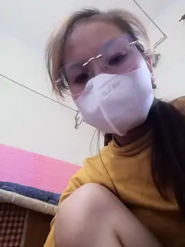 Snapshot of -Almira- chatting on November 2025 02:21:01 AM -Almira- online show from November 2025 02:21:01 AM