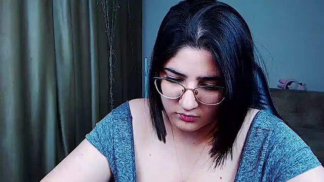 Snapshot of Crazy_Bunya chatting on December 2024 01:44:01 PM Crazy Bunya online show from December 2024 01:44:01 PM