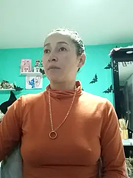 emilypoppy3 online show from March 2025 01:17:02 PM