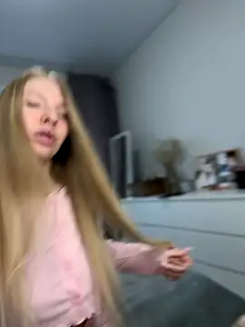 NewLale online show from October 2025 03:27:01 AM