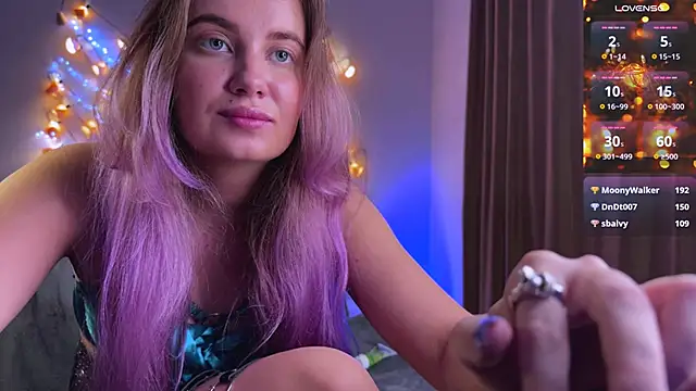 Snapshot of Femdom_Lola chatting on December 2024 06:43:02 PM Femdom Lola online show from December 2024 06:43:02 PM