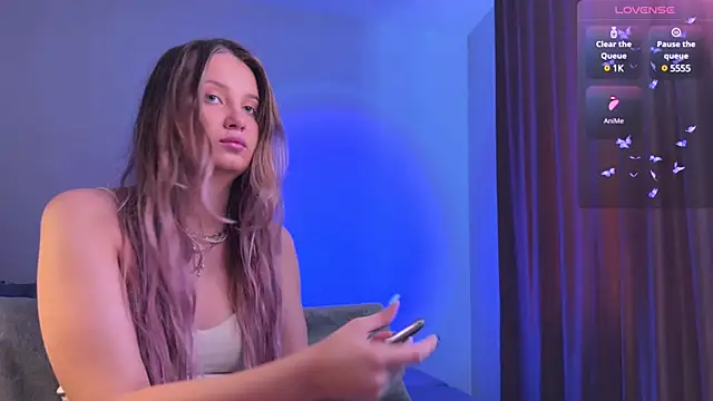 Snapshot of Femdom_Lola chatting on March 2025 01:37:02 PM Femdom Lola online show from March 2025 01:37:02 PM