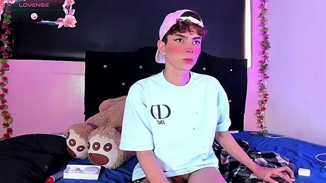 Snapshot of rosedewitt chatting on March 2025 10:07:02 PM rosedewitt online show from March 2025 10:07:02 PM