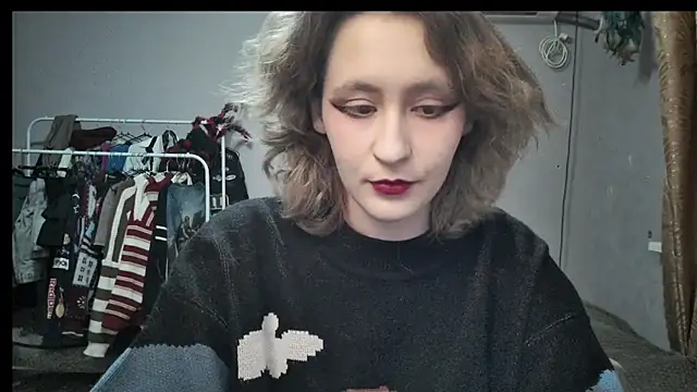 JoannaTompson online show from December 2024 04:47:01 PM