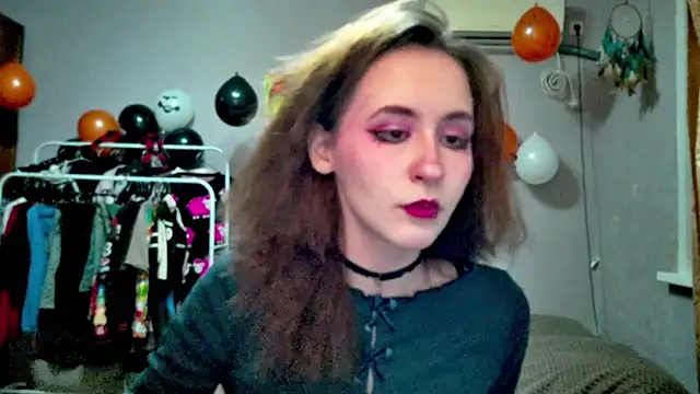 JoannaTompson online show from October 2025 02:34:01 AM