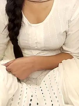 Snapshot of Ruchi-34 chatting on December 2024 08:33:01 PM Ruchi-34 online show from December 2024 08:33:01 PM