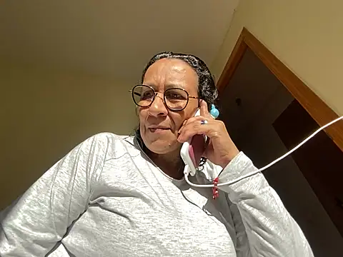 sweeviolet online show from December 2024 02:10:02 PM