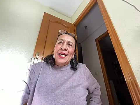 sweeviolet online show from December 2024 01:40:02 PM