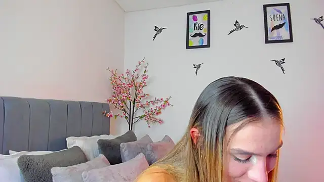 im sarah34 online show from January 2025 03:23:02 AM