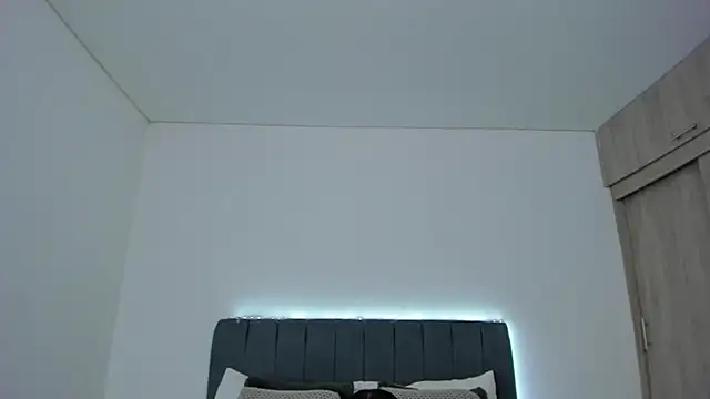 im sarah34 online show from April 2026 12:48:02 AM