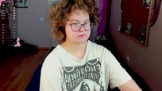 Sashy Way online show from March 2025 11:51:01 AM