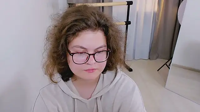 Sashy Way online show from September 2025 09:26:01 PM