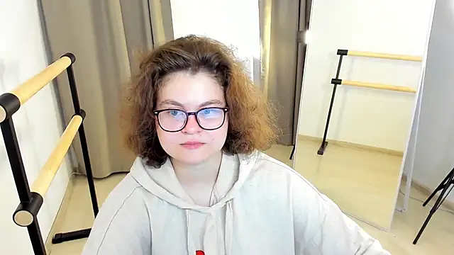 Sashy Way online show from September 2025 09:16:01 PM