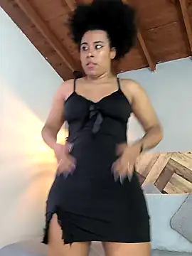 Snapshot of EmmilyBrant chatting on December 2024 06:20:02 PM EmmilyBrant online show from December 2024 06:20:02 PM