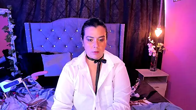 martina foxy  online show from February 2025 02:34:01 PM