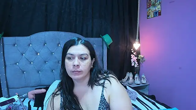 martina foxy  online show from March 2025 12:04:02 PM