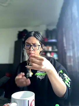 Mila Morgan online show from November 2025 02:53:02 PM