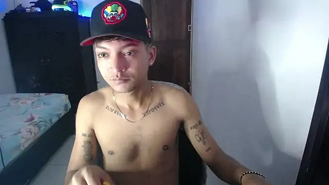 Snapshot of Sxntisaul__ chatting on February 2025 09:04:01 PM Sxntisaul online show from February 2025 09:04:01 PM