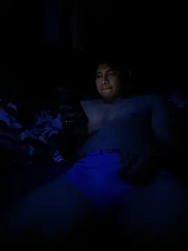 Woofer dick online show from March 2026 04:40:02 AM