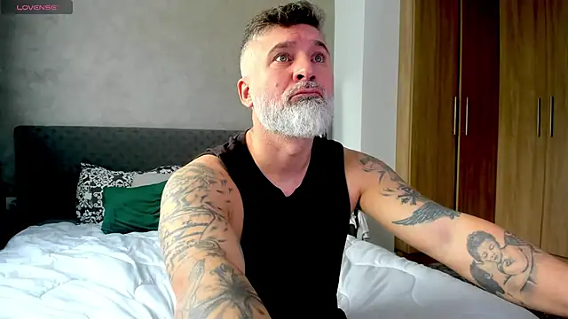 Snapshot of BlowMyXXL chatting on March 2025 10:14:02 AM BlowMyXXL online show from March 2025 10:14:02 AM