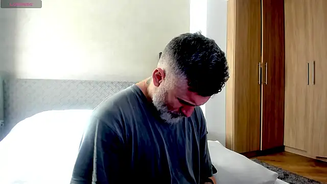 Snapshot of BlowMyXXL chatting on March 2025 09:07:02 AM BlowMyXXL online show from March 2025 09:07:02 AM