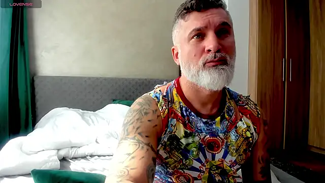 Snapshot of BlowMyXXL chatting on March 2025 11:07:01 AM BlowMyXXL online show from March 2025 11:07:01 AM