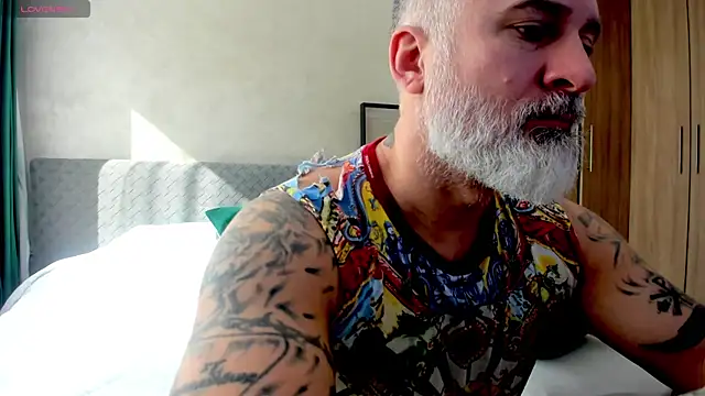 Snapshot of BlowMyXXL chatting on March 2025 08:07:01 AM BlowMyXXL online show from March 2025 08:07:01 AM