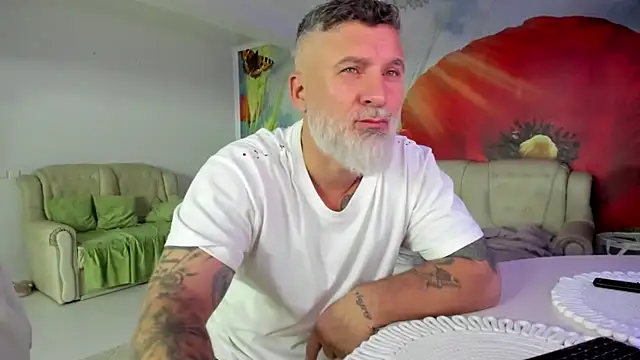 BlowMyXXL online show from January 2026 10:15:01 PM