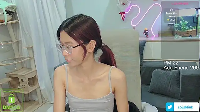 Snapshot of littlemiilk chatting on June 2026 08:48:01 AM littlemiilk online show from June 2026 08:48:01 AM