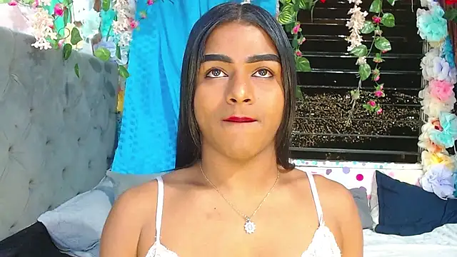 Snapshot of Karly_coffe chatting on November 2025 01:22:01 AM Karly coffe online show from November 2025 01:22:01 AM