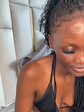 Snapshot of Fanclubbbbb chatting on January 2025 08:13:02 AM Fanclubbbbb online show from January 2025 08:13:02 AM