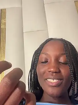 Snapshot of Fanclubbbbb chatting on March 2025 04:19:01 AM Fanclubbbbb online show from March 2025 04:19:01 AM